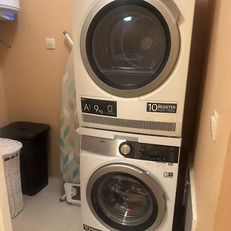 Willa Modern With Garden In Evksinograd, By Flat Manаger Warna