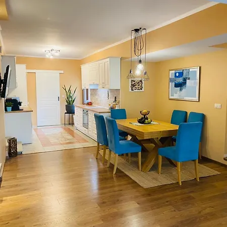 Modern With Garden In Evksinograd, By Flat Manаger * Warna