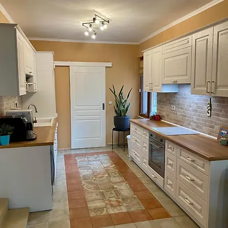 Willa Modern With Garden In Evksinograd, By Flat Manаger *